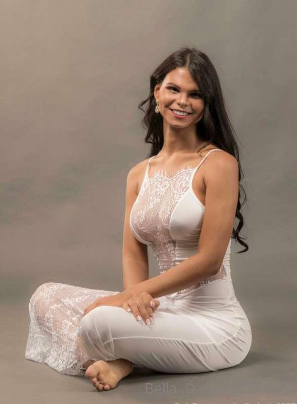 Let's play, honey! I'm available for video call, ready to sh..