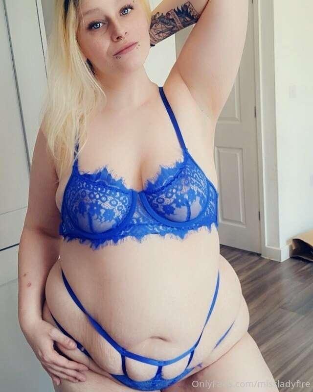 Chunky, curvy and naughty. What more could you want 😉