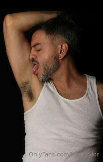### 🐺 *@luccawolf* 🐺

❤‍🔥 ɪ ʟɪᴠᴇ ʟɪᴋᴇ ᴀ ᴡᴏʟғ: ᴡɪʟᴅ, ғʀᴇᴇ ᴀɴᴅ..