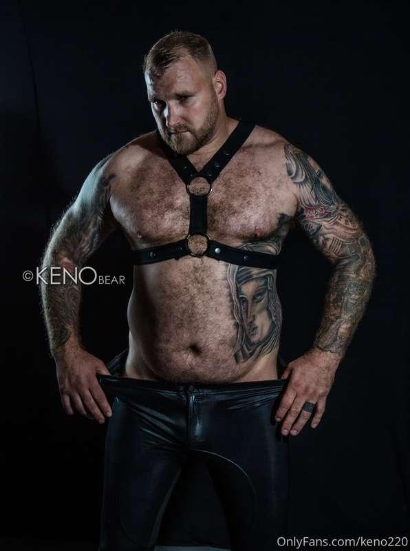 Some recent shots in more fetish gear