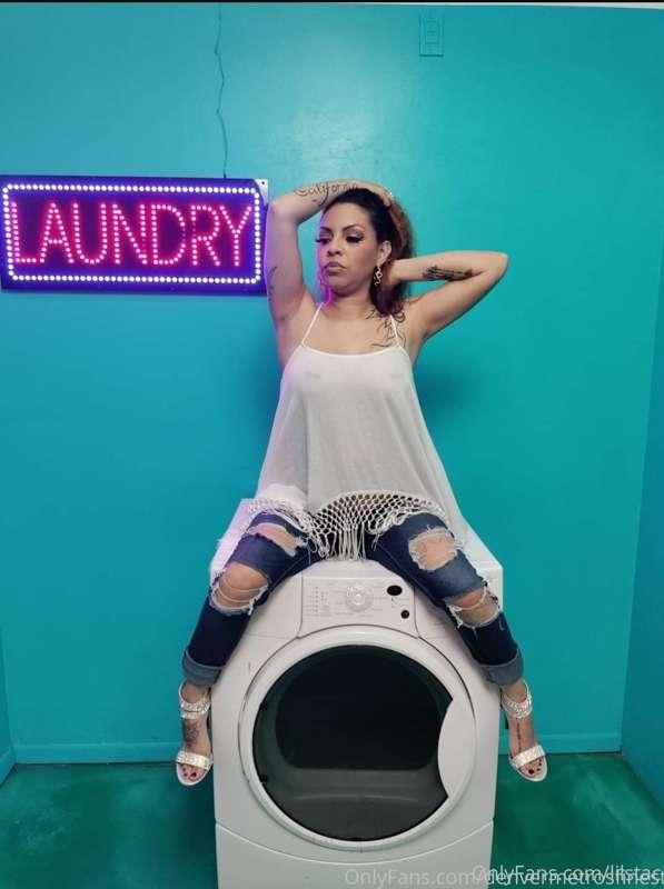 Come check out this sexy Latinas free page💜DD's💋 pierced nip..