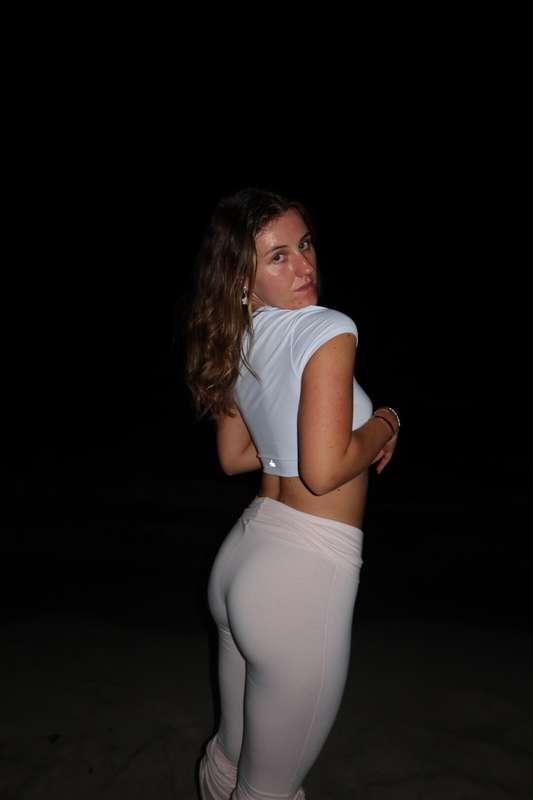 Want to come fuck me daddy 🥵🥵