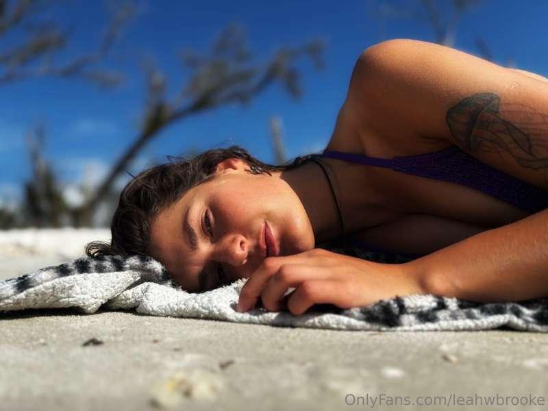 leahwbrooke image #1