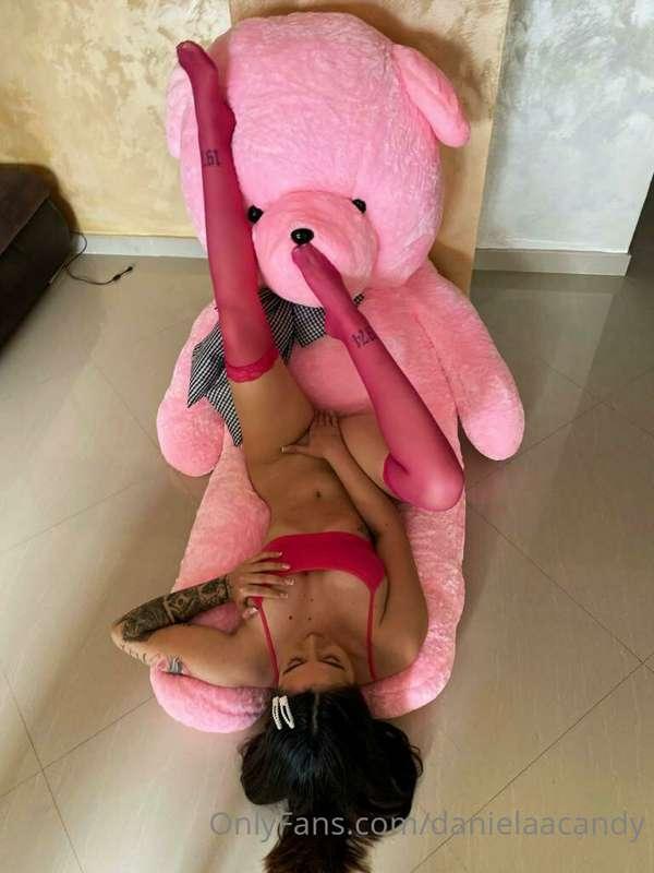 does my Teddy Bear makes you jealous ?! 😳😛