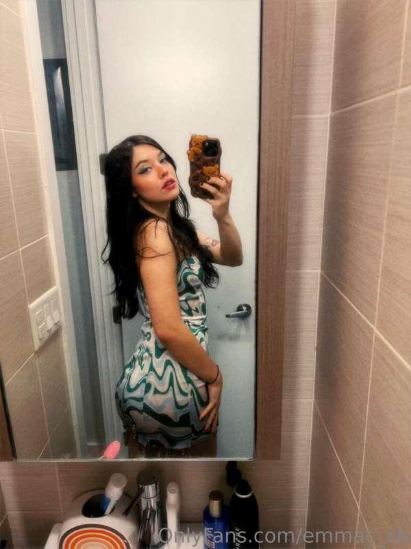 do you like my dress? 🥰
