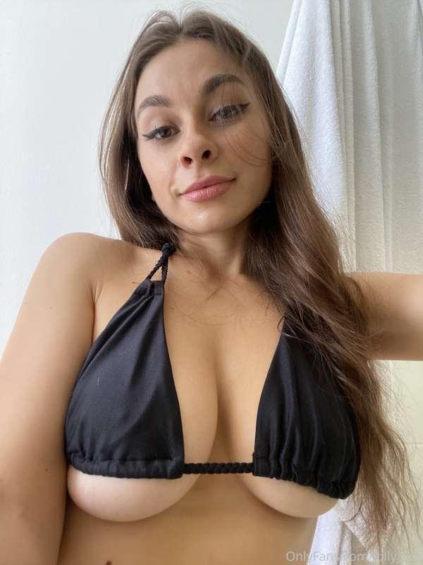Tits ➡️🍒