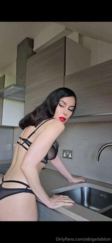 Message me I have something waiting for you😈