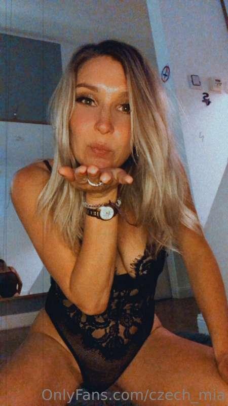 Would you like to play with me? 😈 I surely played with mysel..