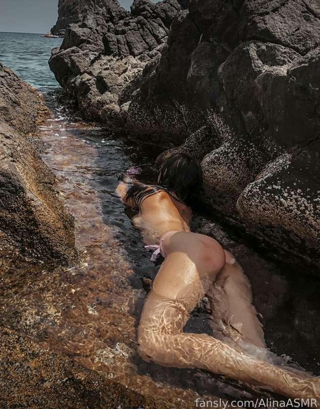 alinaasmr image #2