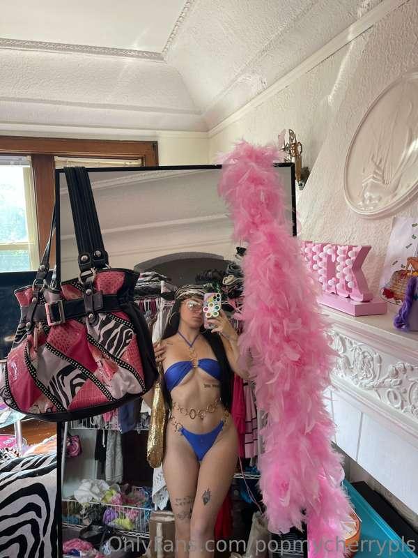 y’all fuck with this look?