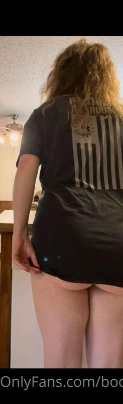 I want to wear your shirt and nothing else while I cook brea..