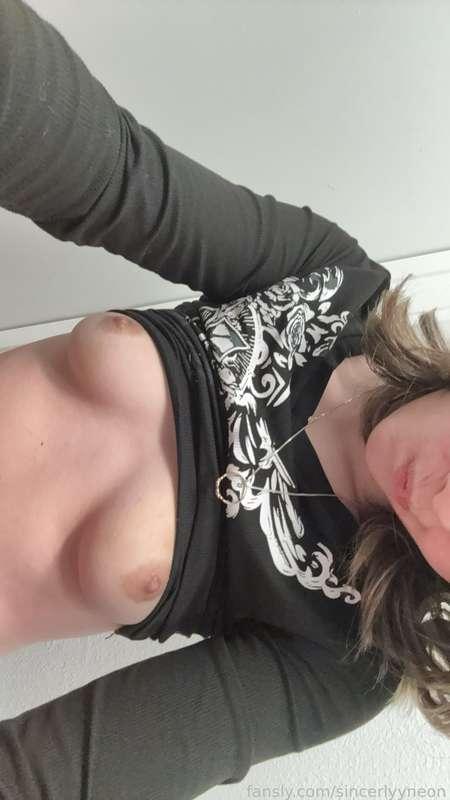 sincerlyyneon image #1