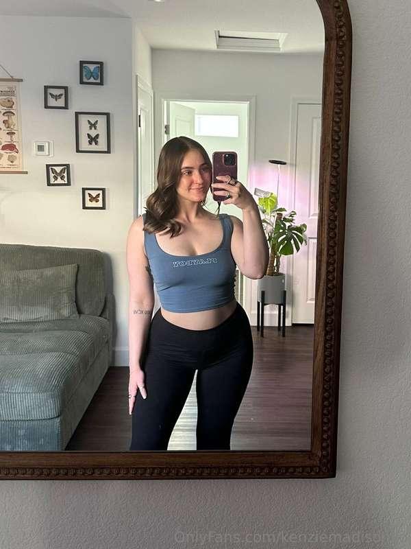 Who’s your favorite girl? 🤭