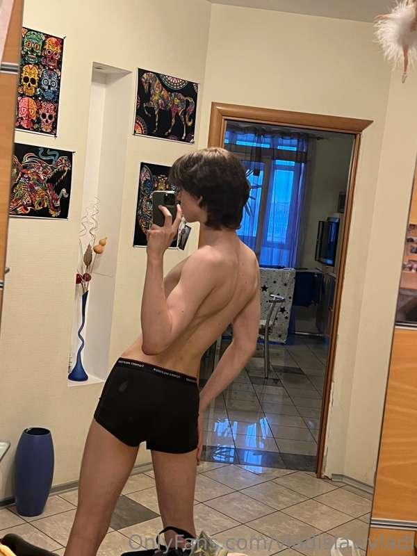 boxers or.... nothing?