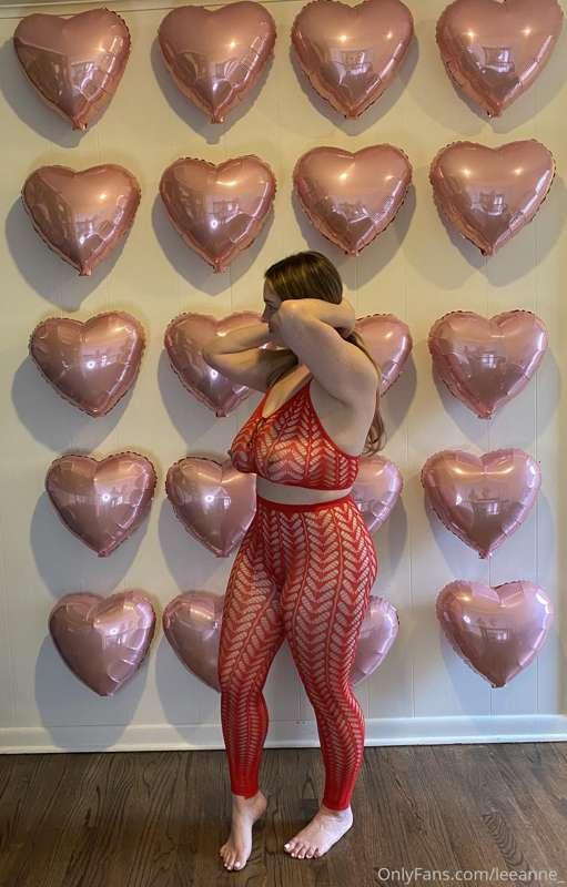 So I made this cute back round but the lighting was the wors..