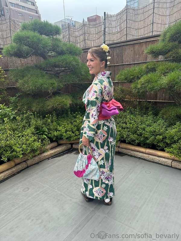 In my kimono 👘 for the tea ceremony :)