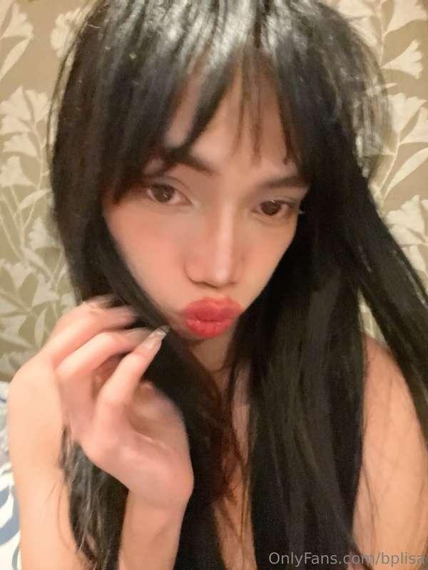 Can I kiss you?🙈🫦