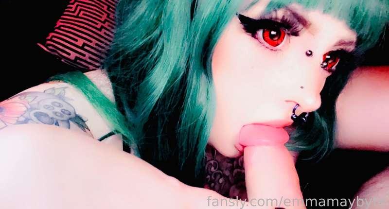 emmamaybyte image #3