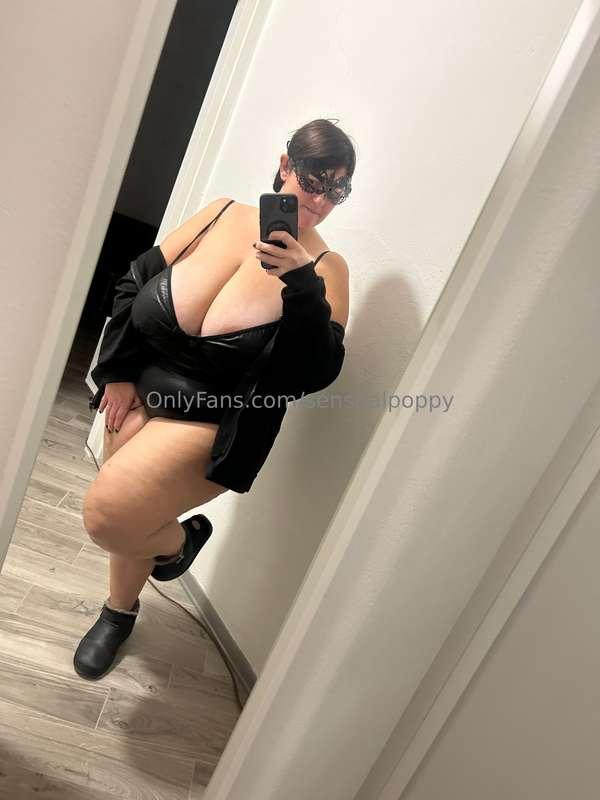sensualpoppy image #2