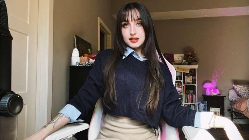 Earlyish Release: ASMR | Trigger Words & Nonsensical Sayings ( Up lose Whispers, Fast Hand Sounds, Nail Tapping )  