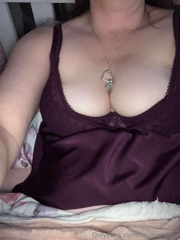 Join me for a Sunday morning in bed, I want to play 💋