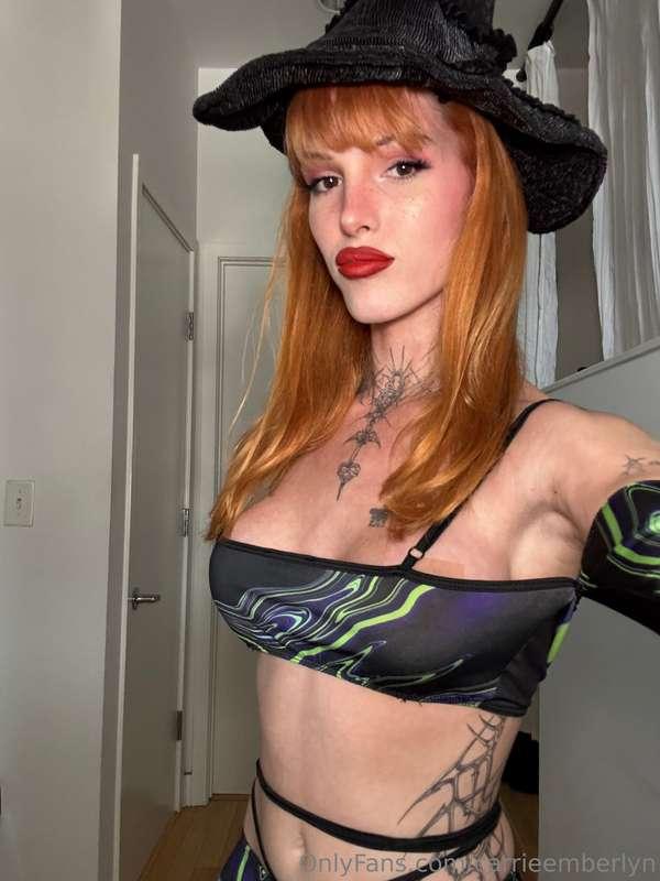 Am I a cute little witch 