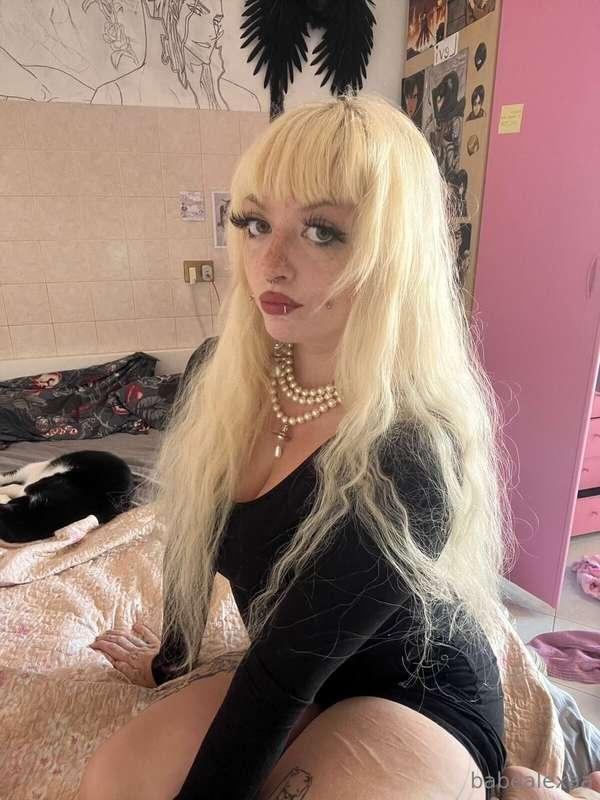 Adoro avere qualcosa che mi avvolge il collo 😈