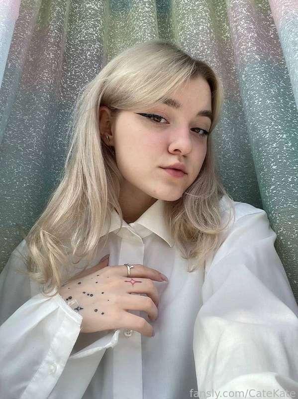 Ask me out on a date to the mall for a cup of coffee👅🤍


#alt #fyp #cutie #egirl #teen #naughty #booty #young #blonde #makeup 