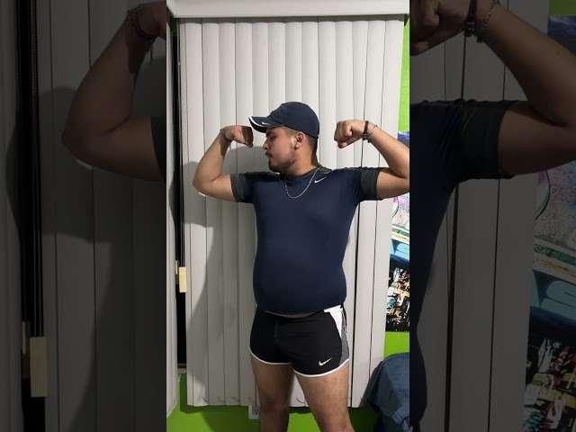 Showing gym clothes 😏