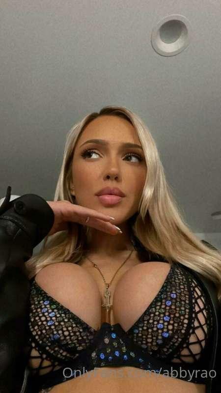 my eyes are up here 🍈🍈