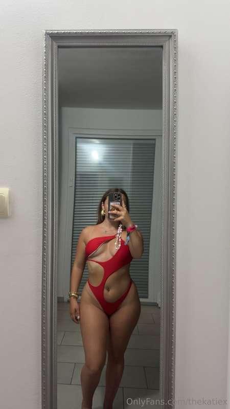 this angle felt illegal, so i had to share it 😏😏