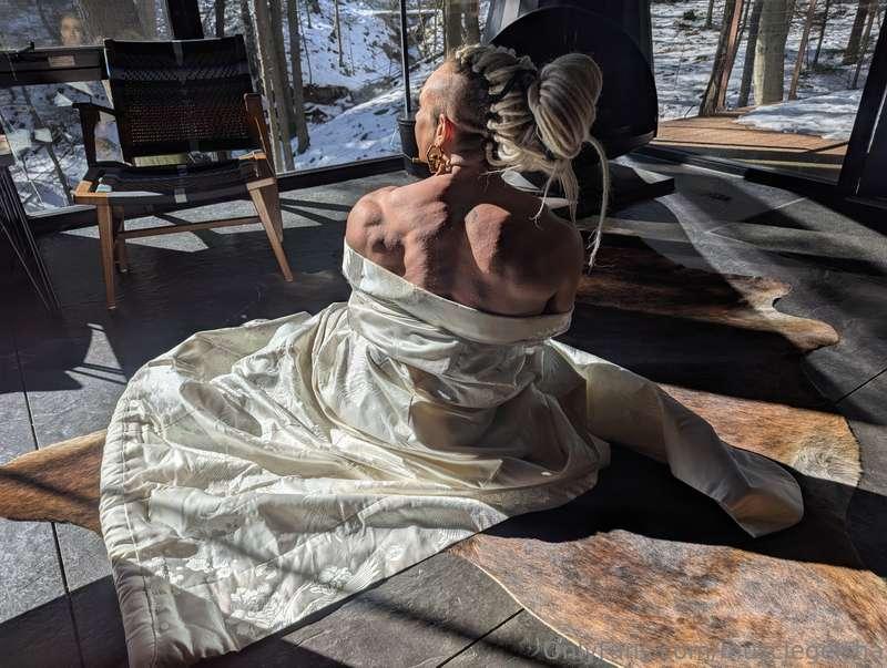 One of my favorite from today... Unedited... Simple, elegant..