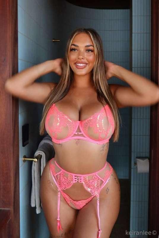 ❌❌ BRAND NEW! ❌❌Finally got the gorgeous Alana Pow over… and..