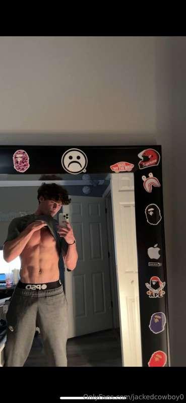 sub to my sexy friend @twentoofree he is posting full nudity..