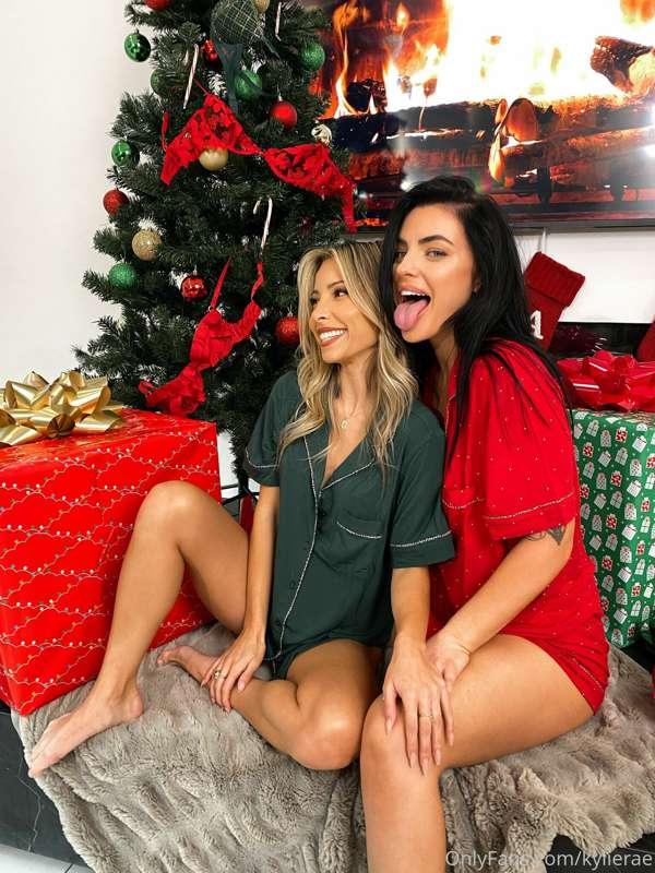 Not one but *two* chickens under the Christmas tree! 🎄Will y..