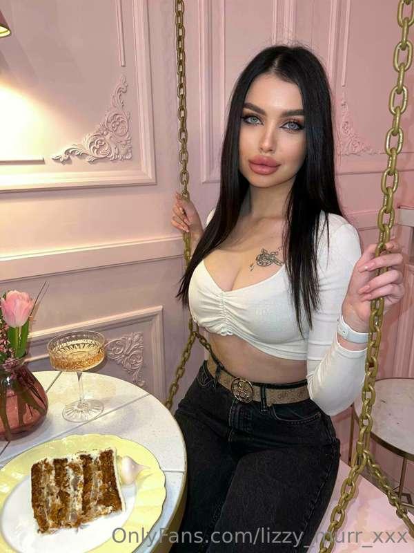 Would you ride with me?🥰