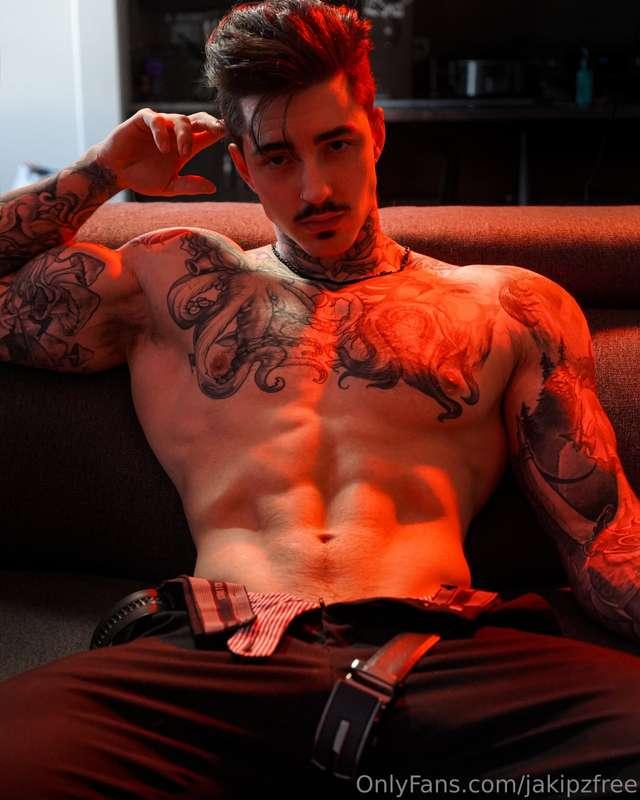 Would you be my Valentine ❤️🔥?

Don’t miss the Valentine’s D..