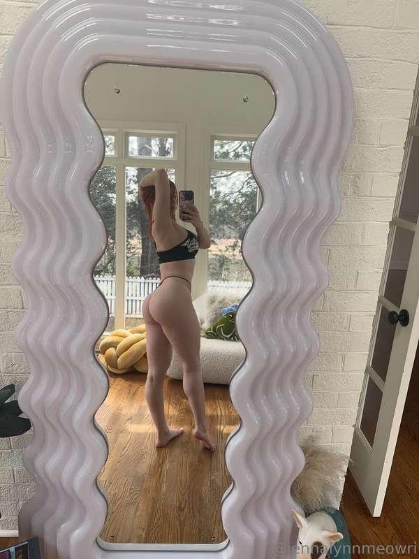 Just wanted to show off my leg gains :)the gym helps so much..