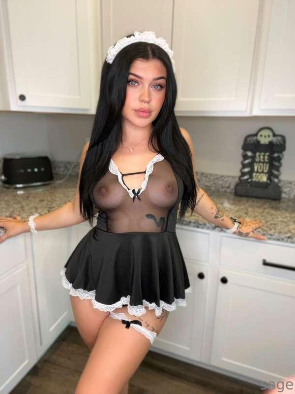 kitchen is cleaned and my pussy is waiting for you… 😝