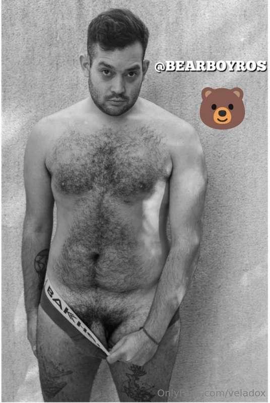 𝗛𝗲'𝘀 𝗺𝘆 𝗳𝗿𝗶𝗲𝗻𝗱 @BEARBOYROS 🐻 𝗔 𝗵𝗮𝗶𝗿𝘆, 𝘁𝗮𝘁𝘁𝗼𝗼𝗲𝗱 𝗴𝘂𝘆 𝘄𝗶𝘁𝗵 𝗮 𝗵𝘂..