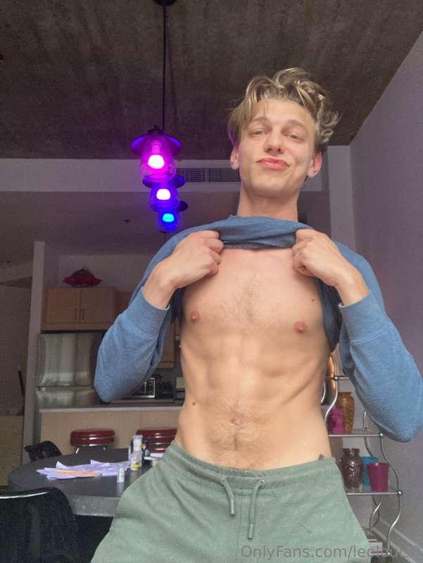 What are you thinking about right now? 😜