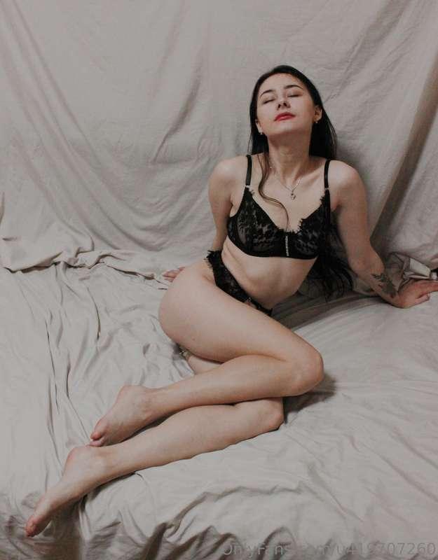  A little leather mood. You don't show that to the obedient...