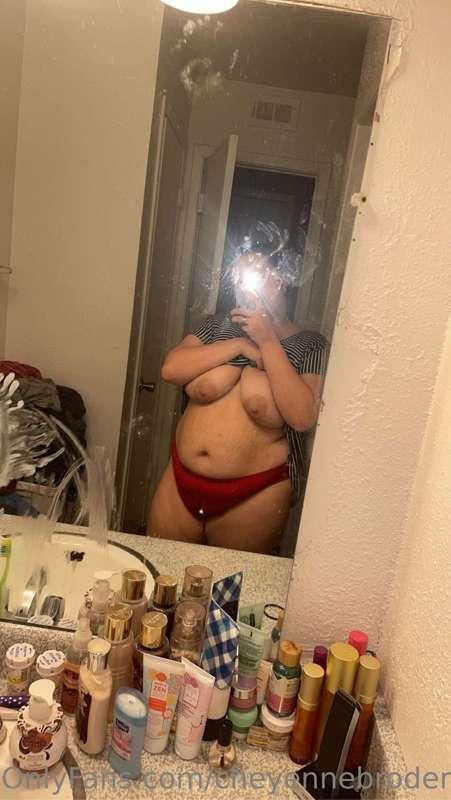 I’m back😈 look at this thickness 😍😍