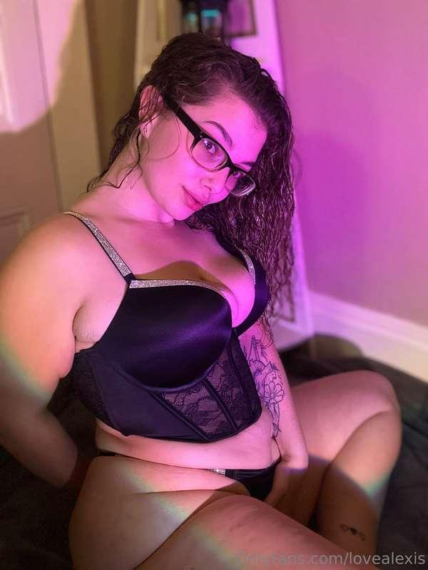 Touching myself to the thought of you watching my videos… 
