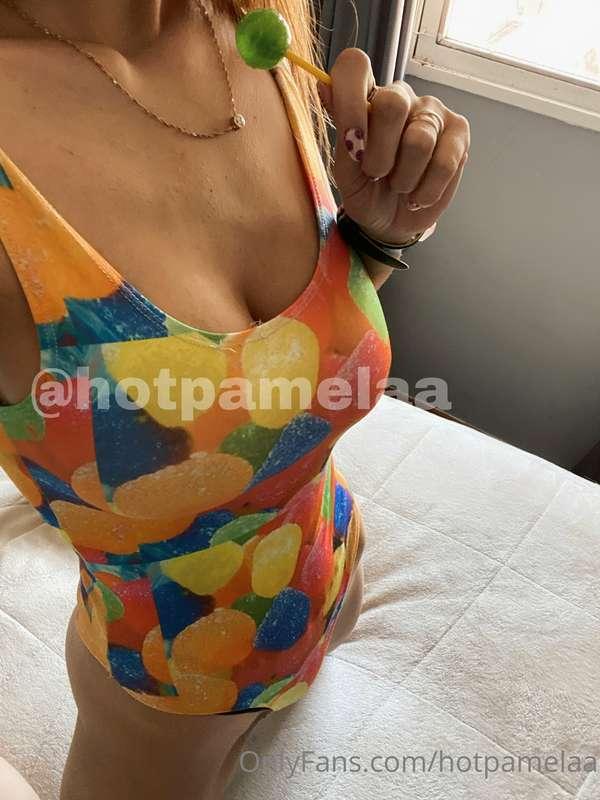 Your sexy Latin girl