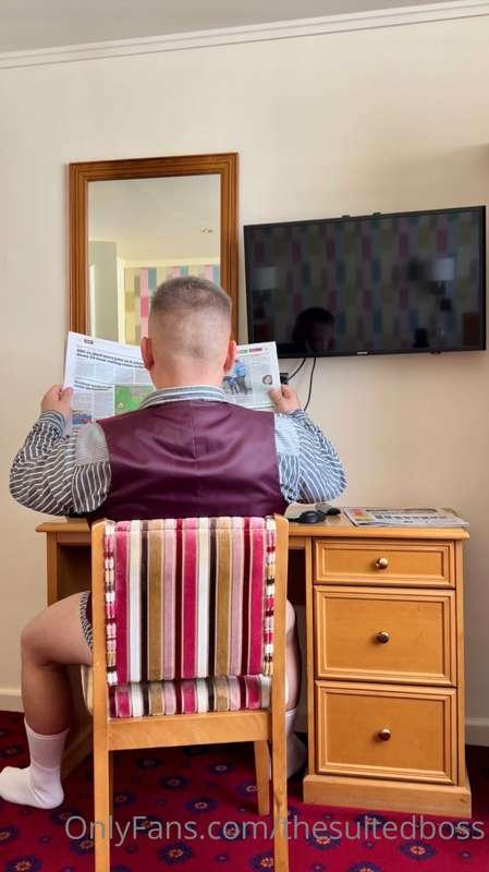 Weekends at Boss’s … need some good room service please

Swi..