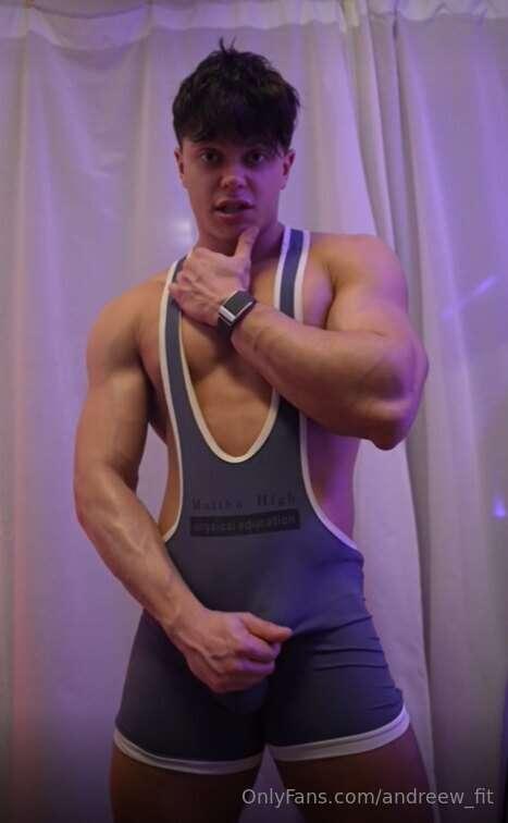 You like a big bulge?🍆