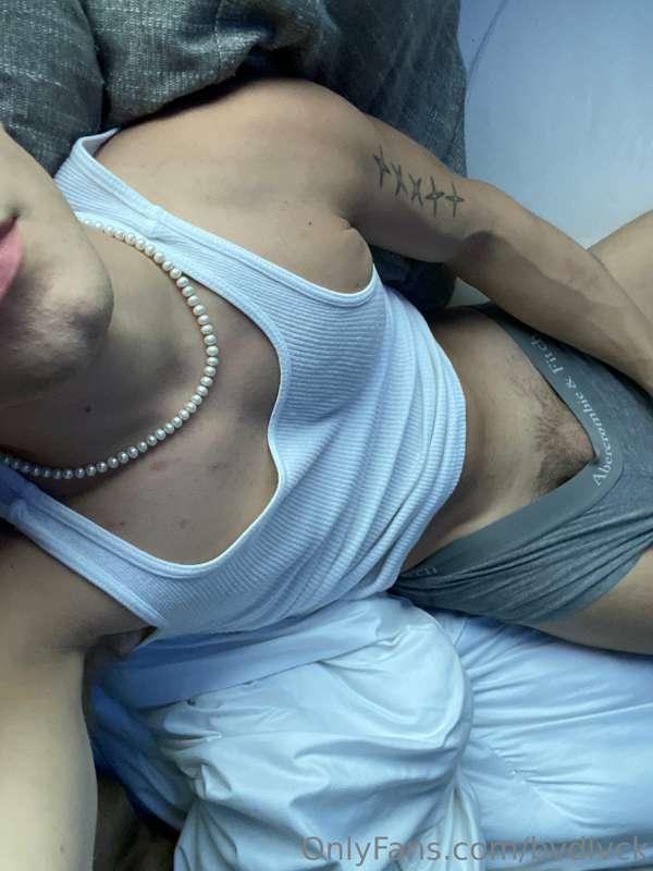 come be my company😏