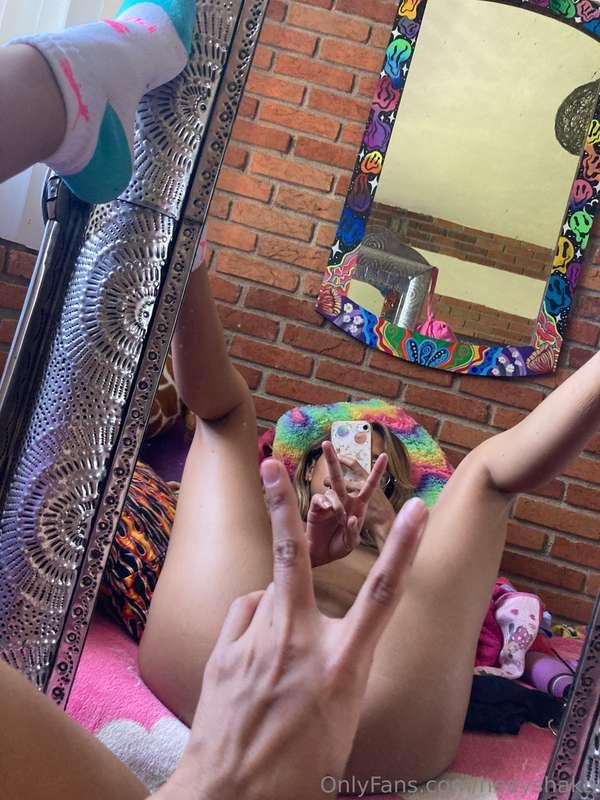 Tu vecina esta abierta de piernas esparando por ti 💦 MIRA TO..