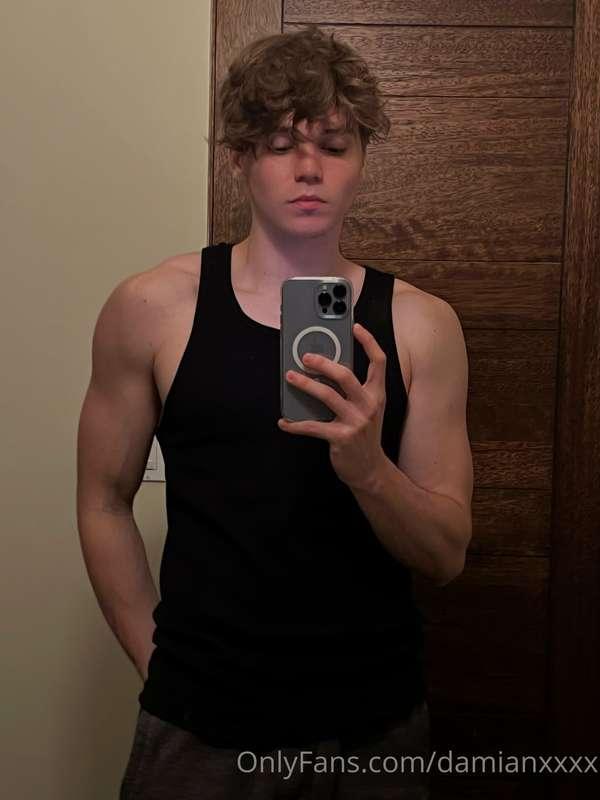 mirror pic or selfie?